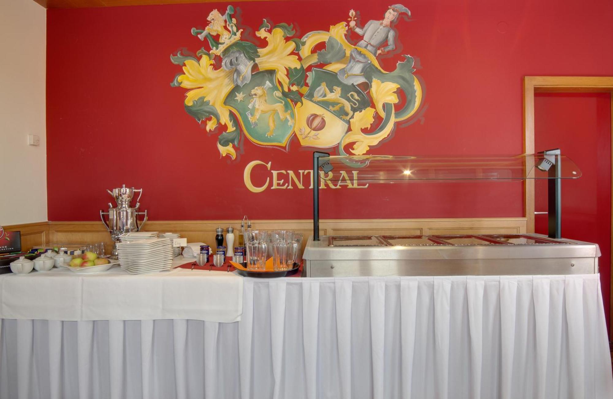 Central Hotel Фридрихсхафен Экстерьер фото