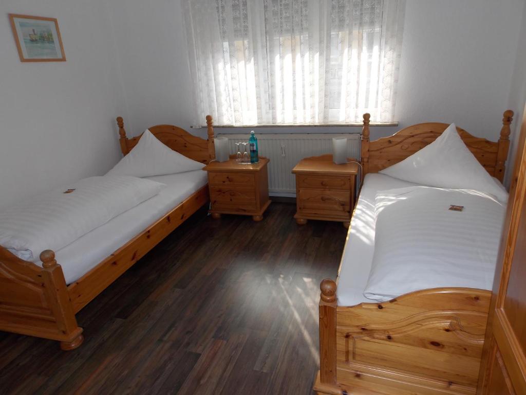 Central Hotel Фридрихсхафен Экстерьер фото