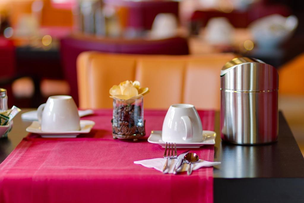 Central Hotel Фридрихсхафен Номер фото
