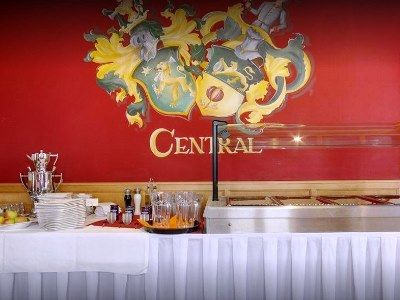 Central Hotel Фридрихсхафен Экстерьер фото